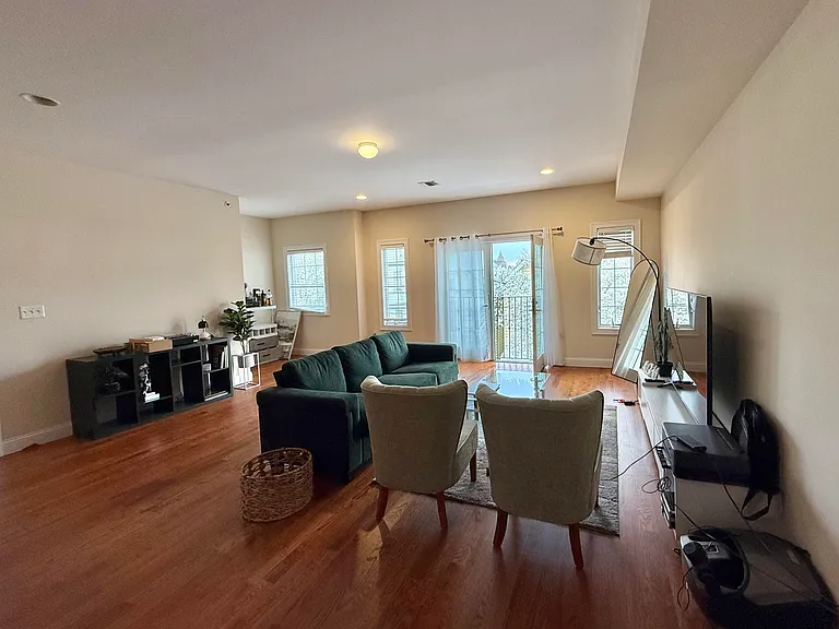 313 Frank E Rodgers Blvd N #3 — Photo 3
