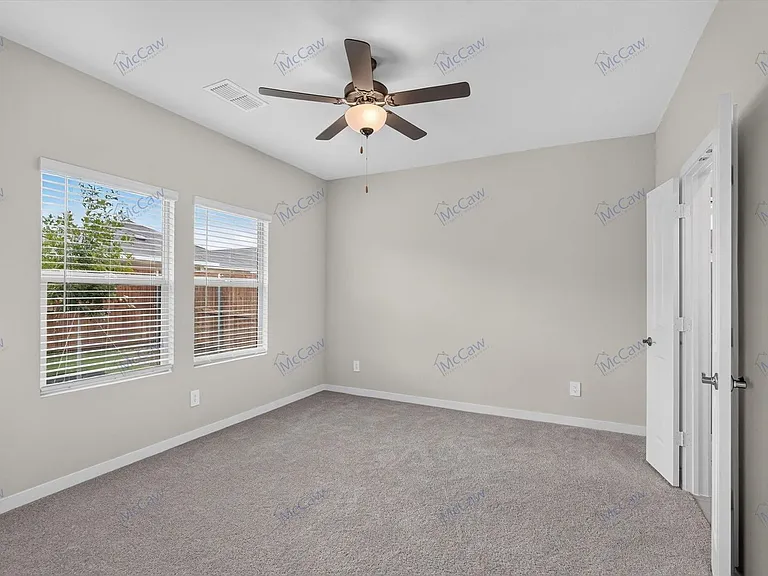 3048 Belton Dr — Photo 21