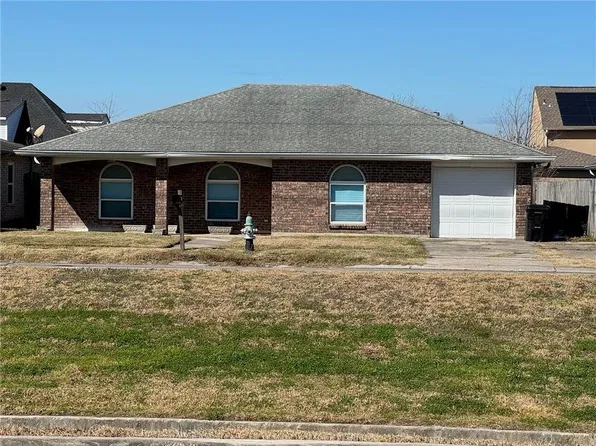 8531 Morrison Rd, New Orleans, LA 70127