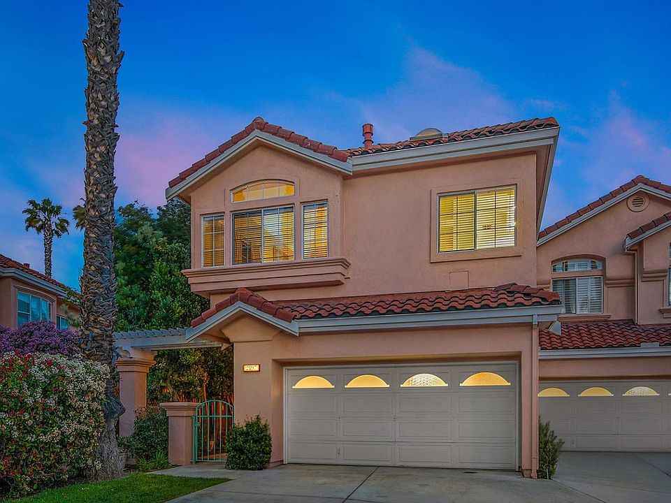 1st image of 2197 Vizcaya Cir