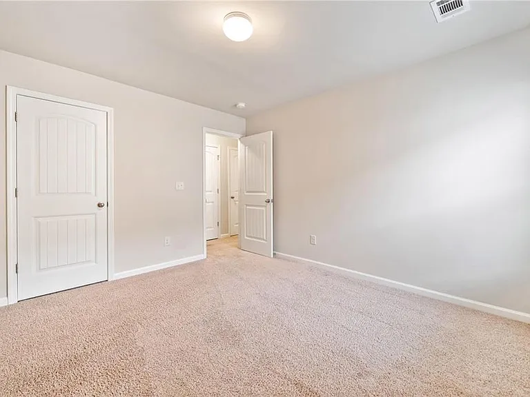 371 Franklin Ln — Photo 18