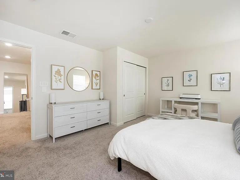 427 Lee Pl — Photo 24