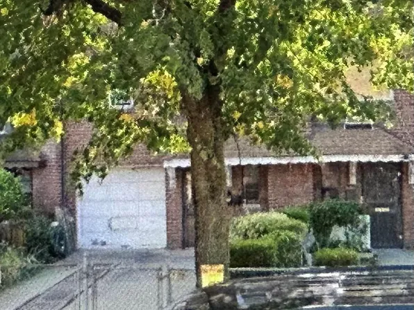 22008 Linden Blvd., Cambria Heights, NY 11411