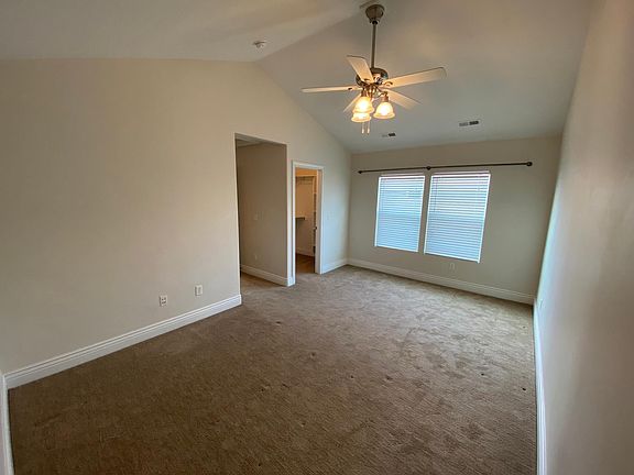 5th image of 5032 W Currant Dr