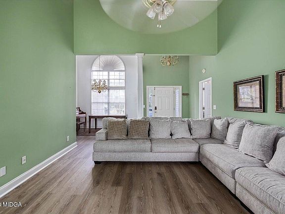 5th image of 500 Sugarloaf Dr