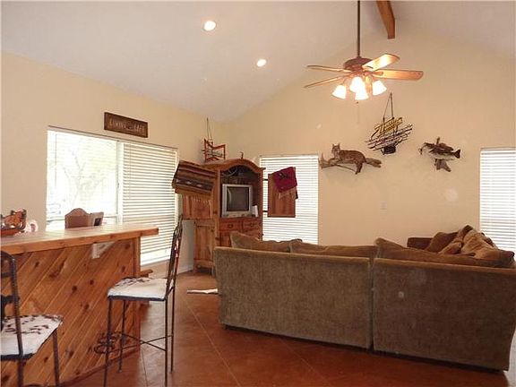 3rd image of 109 Liberty Oaks Dr