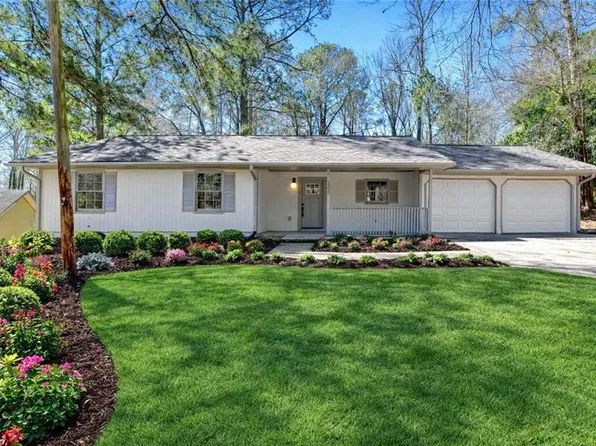 200 Hidden Pines Dr, Covington, GA 30016