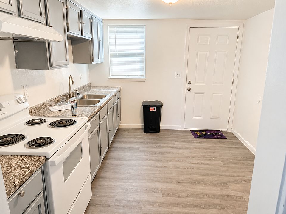1st image of 1120 S Brockway St #1118