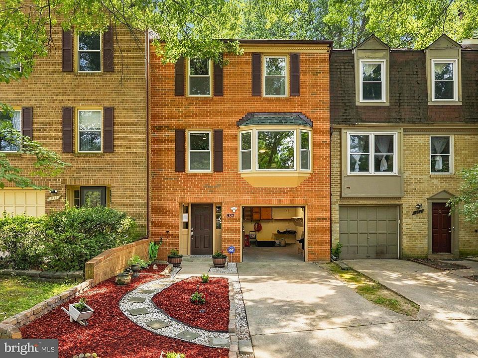 1st image of 937 Wild Forest Dr