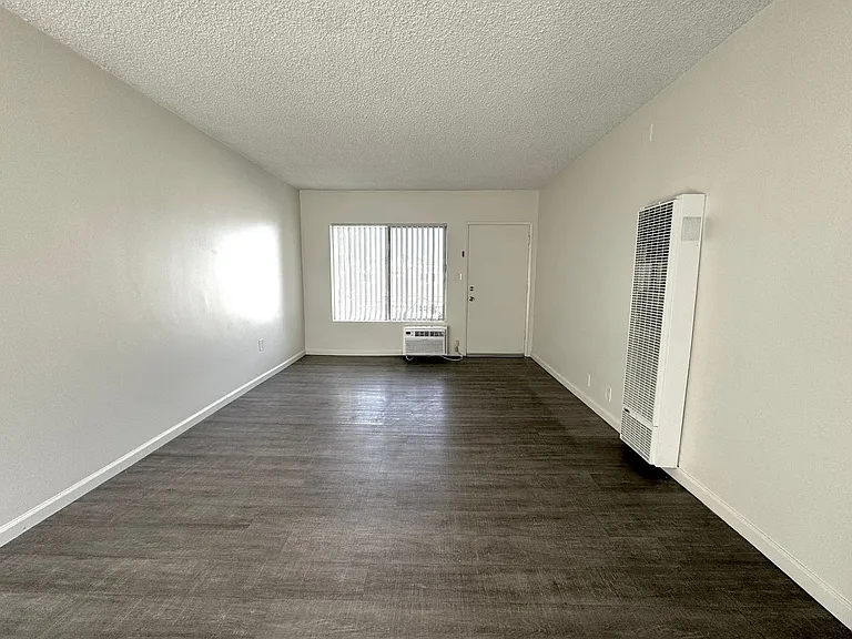 GD T 13987 Foothill Blvd. — Photo 3