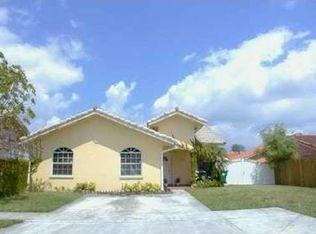 13753 SW 21st St, Miami, FL 33175