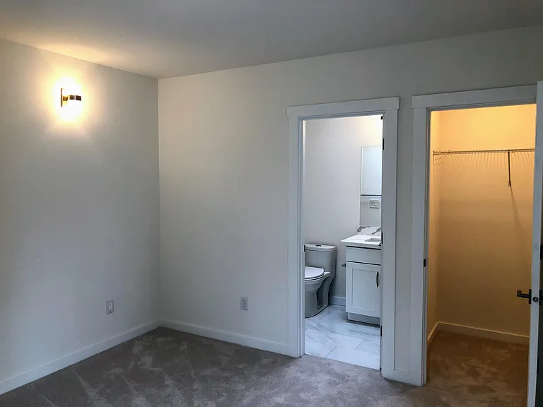 12367 14th Ave NE — Photo 11