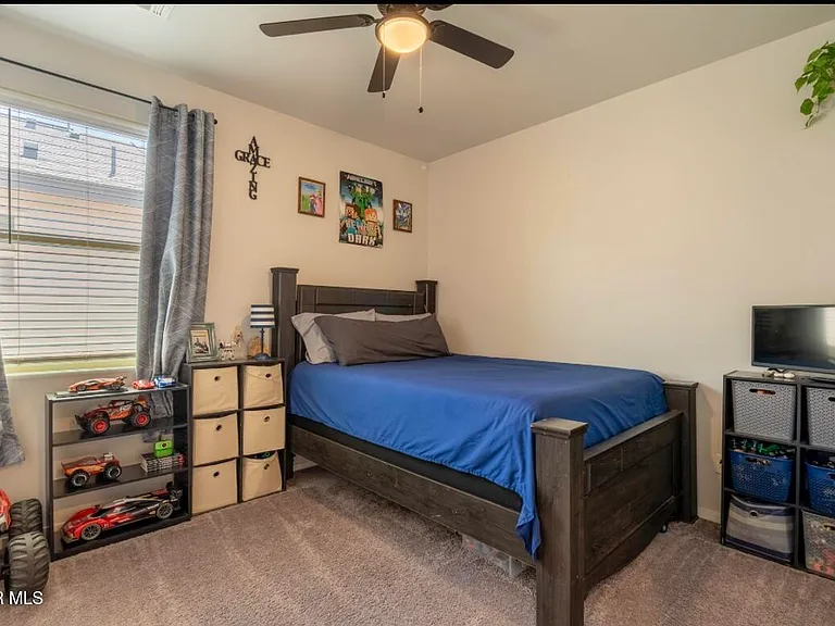 1056 Summer Breeze Pl — Photo 21