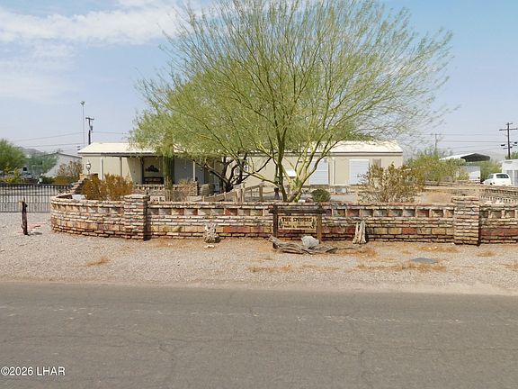 3rd image of 448 N Emerald Ave