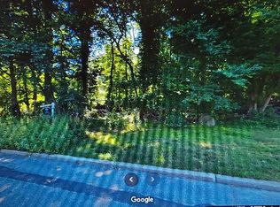 28-32 Schaffer Rd, Alpine, NJ 07620