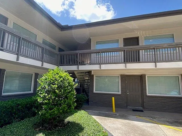 1 bed, 1.0 bath, 900 sqft, $1,250 — Photo 2