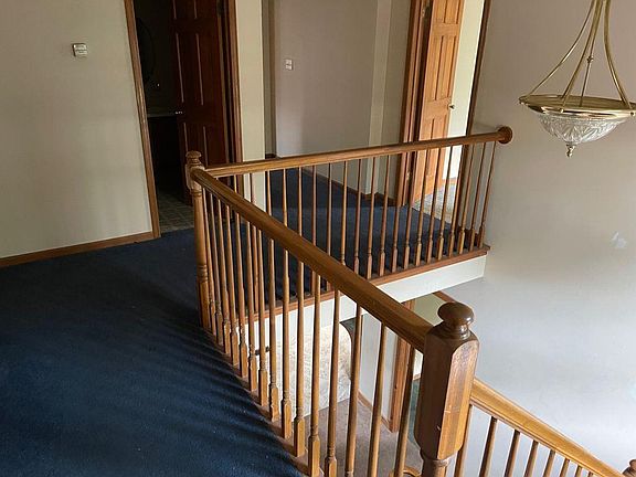 2nd image of 1401 N Lakeshore Dr