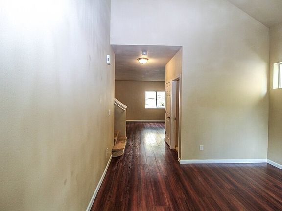 4th image of 4131 240th Pl SE