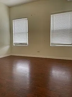 3600 S Wood St #3R — Photo 9