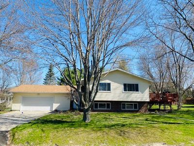 1207 W Ives St, Marshfield, WI, 54449