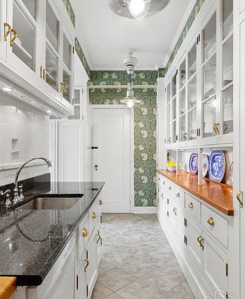 4th image of 35 Prospect Park W APT 10D