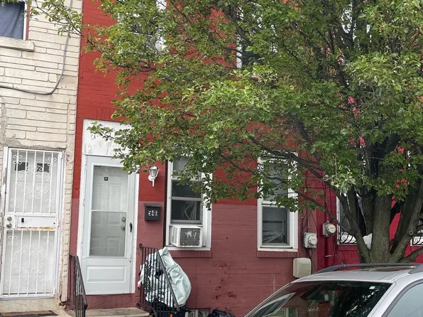 546 S 4th St, Camden, NJ 08103