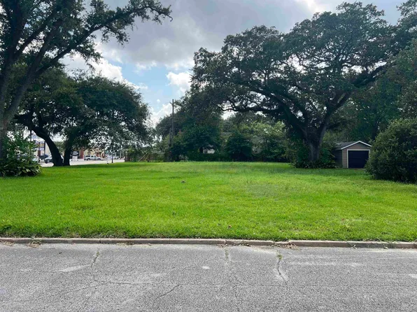 525 21st St, Beaumont, TX 77706