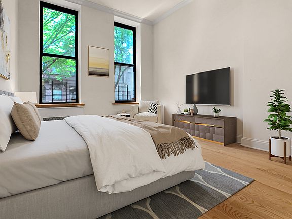 3rd image of 33 W 87th St APT A