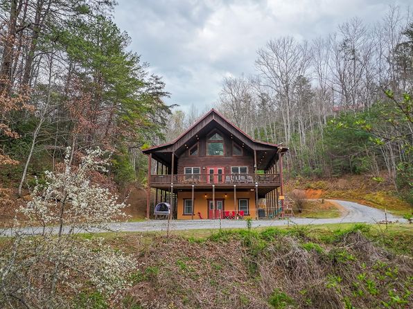 271 Tillman Rd, Bryson City, NC 28713