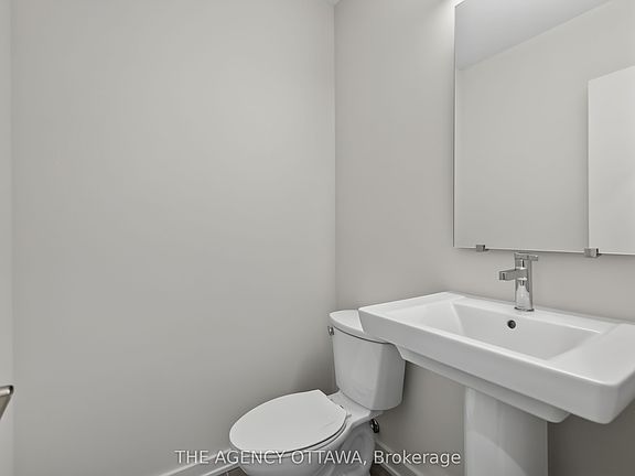 4th image of 382 Walden Dr