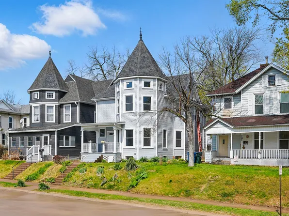 103 W 6th St, Muscatine, IA 52761