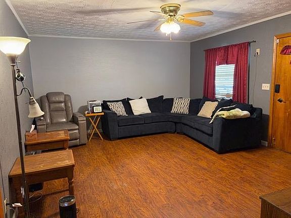 2nd image of 305 Sansom Ave