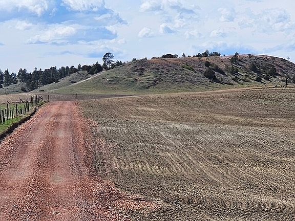 3rd image of Nhn Moon Creek Rd