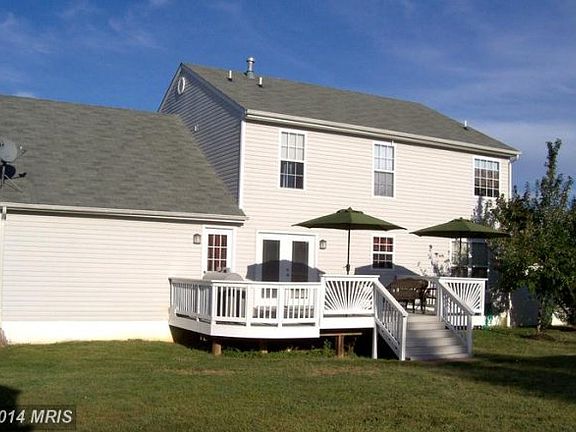 Exterior (Rear)