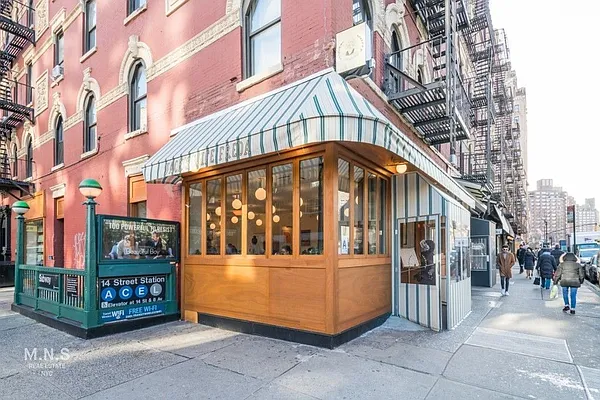 Rented by MNS | media 17