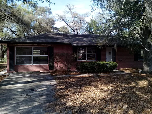 135 W Gardenia Dr Photo 1