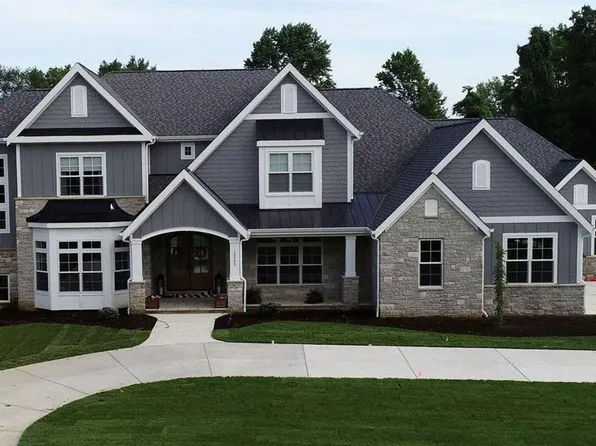 12509 Springdale Ln, Saint Louis, MO 63131