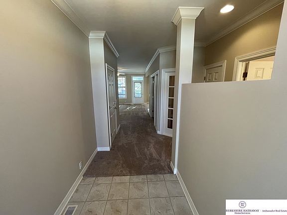 2nd image of 17203 Hickory Plz