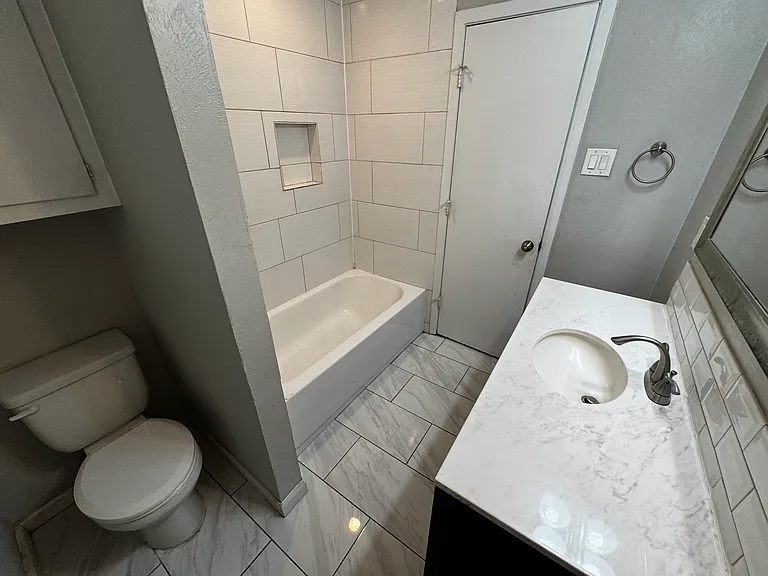 2607 Clearview Cir — Photo 17