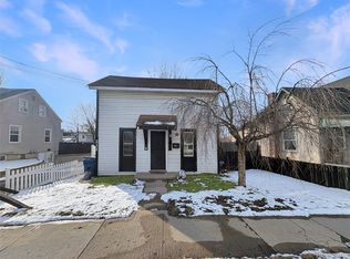 211 N Saginaw St, Holly, MI