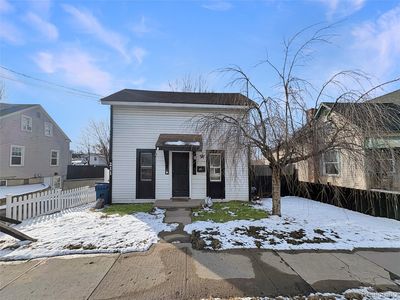211 N Saginaw St, Holly, MI, 48442