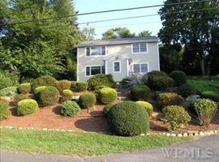 19 Lawrence Ave, Bedford Hills, NY 10507