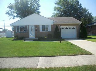 1113 Student Ave, Springfield, OH 45503