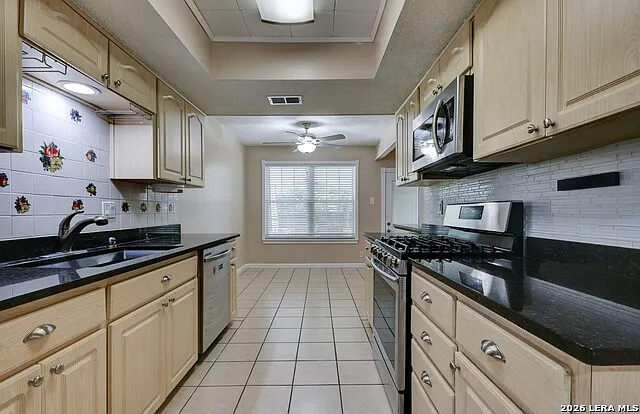 2701 Burning Rdg — Photo 16