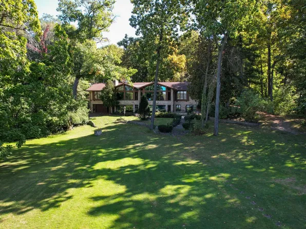 W303N5985 Settlers LANE, Hartland, WI 53029