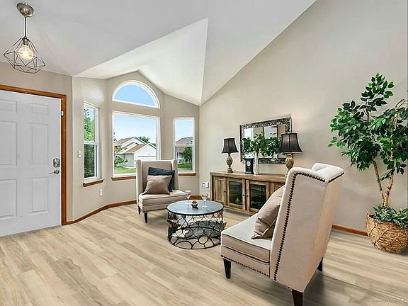 2nd image of 4201 Beaver Creek Dr