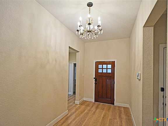 3rd image of 2912 Tuaber