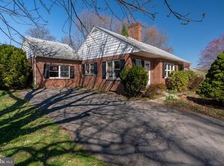 901 Imperial Dr, Lancaster, PA 17601