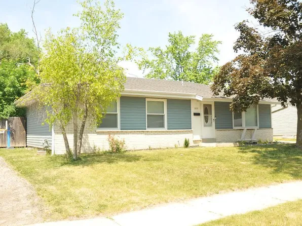 8028 West Green Tree ROAD, Milwaukee, WI 53223