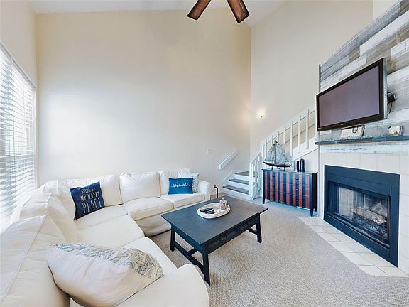 5th image of 4214 SUN VILLAGE COURT #380